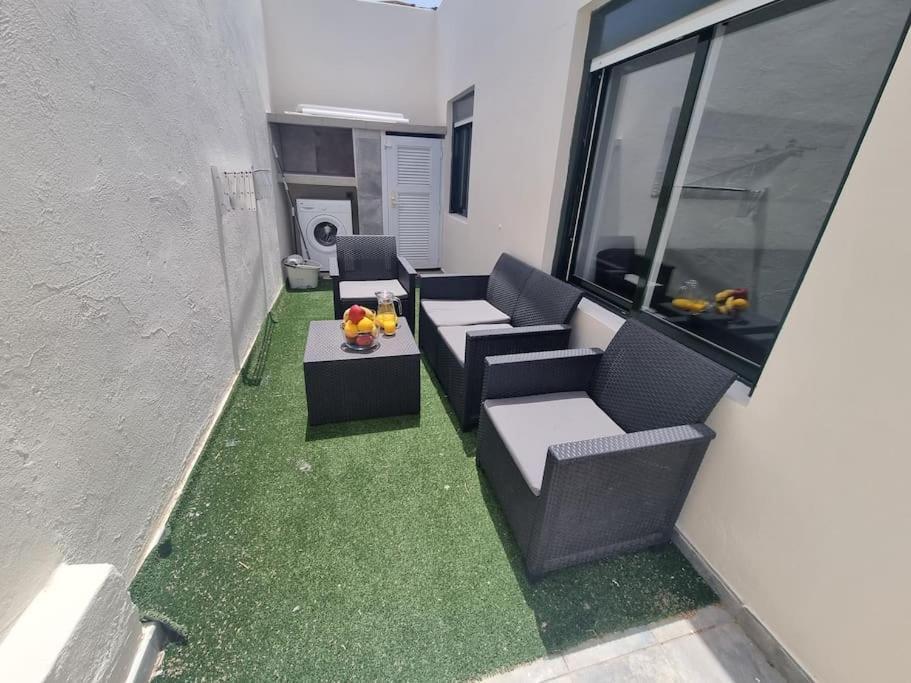 Pequeno Bungalow Firt Line Of The Sea Costa Teguise Eksteriør bilde
