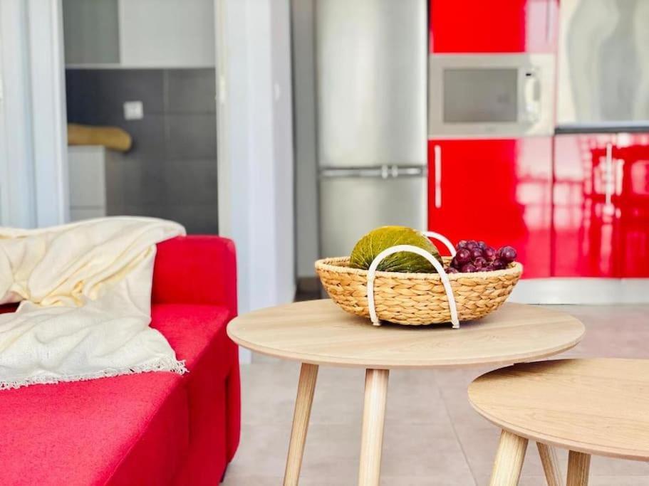 Pequeno Bungalow Firt Line Of The Sea Costa Teguise Eksteriør bilde