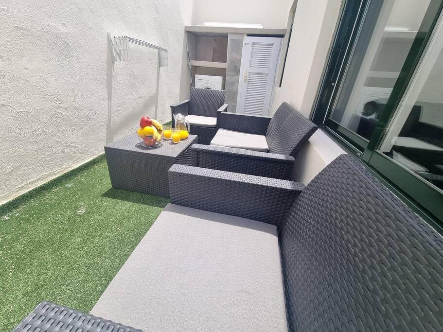 Pequeno Bungalow Firt Line Of The Sea Costa Teguise Eksteriør bilde