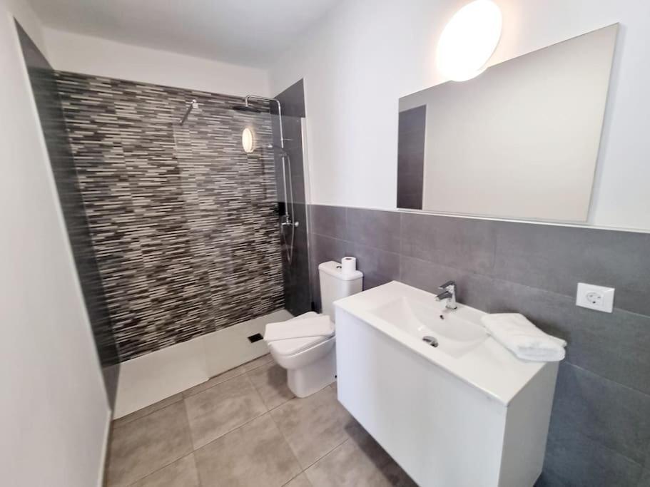 Pequeno Bungalow Firt Line Of The Sea Costa Teguise Eksteriør bilde