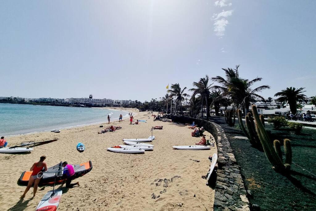 Pequeno Bungalow Firt Line Of The Sea Costa Teguise Eksteriør bilde